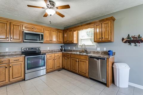 406 Bell Rd, Morrison, TN 37357 photo 11