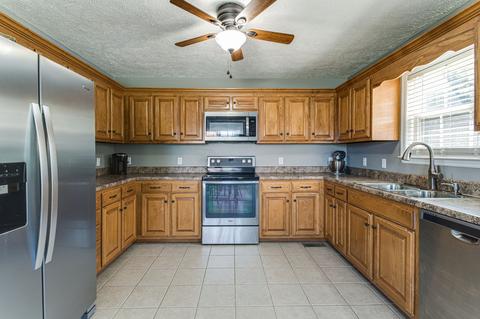 406 Bell Rd, Morrison, TN 37357 photo 9