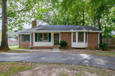 2906 Curtiswood Ln E, Springfield, TN 37172 photo 1