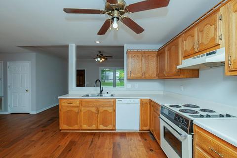 2906 Curtiswood Ln E, Springfield, TN 37172 photo 5