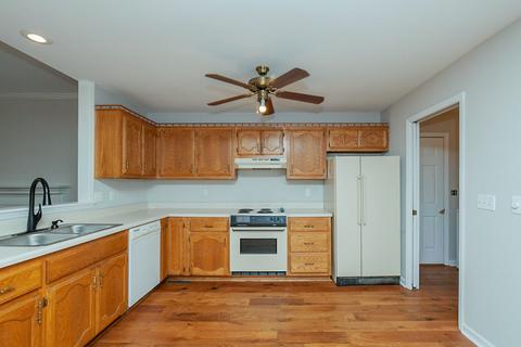 2906 Curtiswood Ln E, Springfield, TN 37172 photo 4
