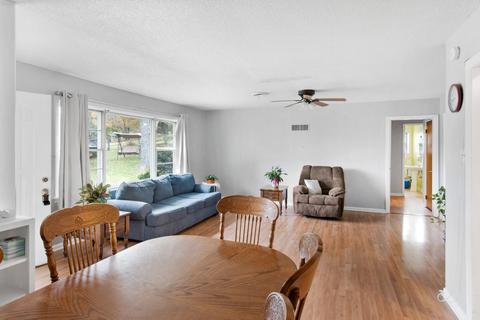 2818 Hillview Cir, Centerville, TN 37033 photo 12