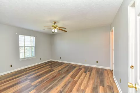 105 Phillip Dr, Springfield, TN 37172 photo 17