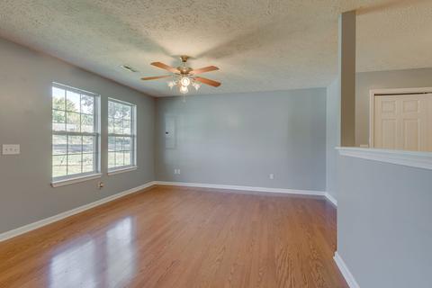 605 W 3rd St, Dickson, TN 37055 photo 7
