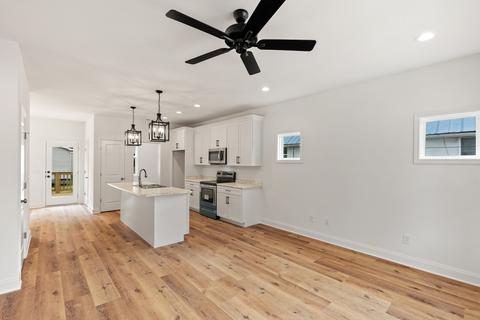 106 Walnut St N, Springfield, TN 37172 photo 4