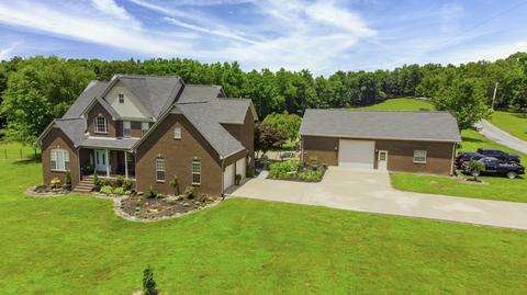 51 Oak Shadow Dr, Loretto, TN 38469 photo 2