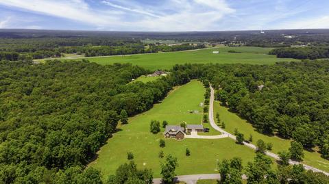 51 Oak Shadow Dr, Loretto, TN 38469 photo 6