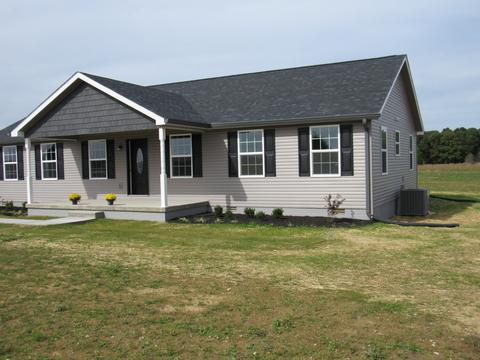 620 Hurt Loop, Mcewen, TN 37101 photo 3