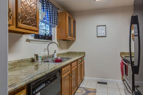2100 Wolfe Rd, White Bluff, TN 37187 photo 12