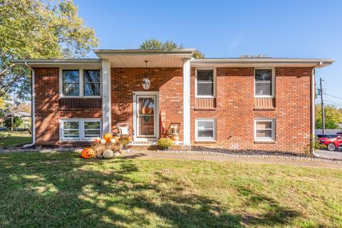 401 Mockingbird Ln, Dickson, TN 37055 photo 1