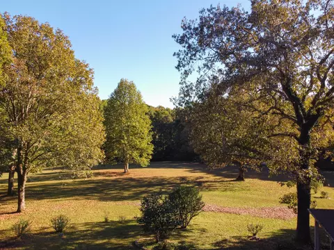 2705 Skyview Dr, Centerville, TN 37033 photo 3