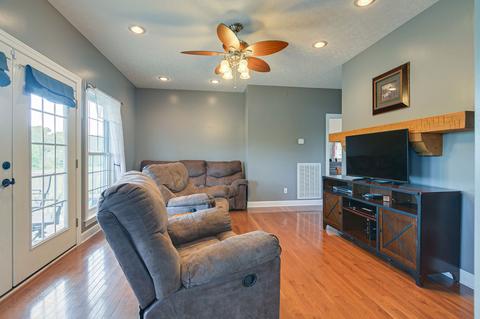 1546 Duke Loop, Dickson, TN 37055 photo 9