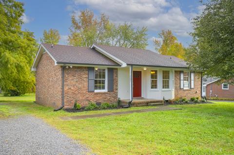 4003 Clairmont Dr, Springfield, TN 37172 photo 1