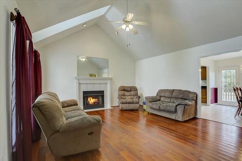 1052 Pond Switch Rd, Dickson, TN 37055 photo 5
