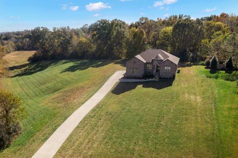 2012 Annie Ct, Springfield, TN 37172 photo 4