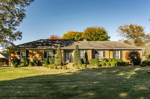 403 Eagle Trl, Springfield, TN 37172 photo 1