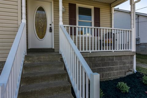 919 Poplar Ave, Springfield, TN 37172 photo 2