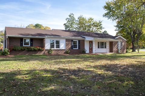 200 S Sequoia Dr, Springfield, TN 37172 photo 1