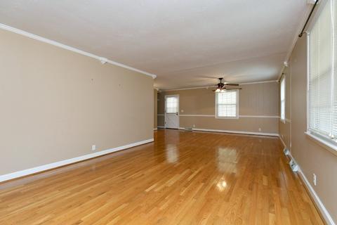 116 Shadybrook Cir, Dickson, TN 37055 photo 4