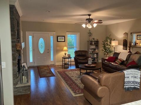 370 Red Hill Rd, Normandy, TN 37360 photo 5