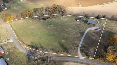 5827 Borthick Rd, Springfield, TN 37172 photo 3