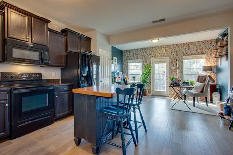 2033 Hemlock Dr, Spring Hill, TN 37174 photo 10