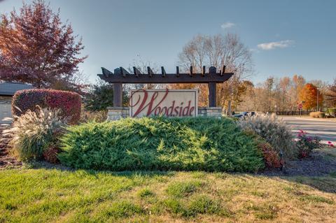 2033 Hemlock Dr, Spring Hill, TN 37174 photo 1