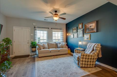 2033 Hemlock Dr, Spring Hill, TN 37174 photo 5