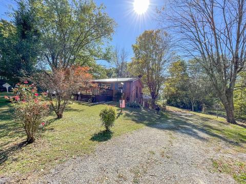 2503 Douglas St, Springfield, TN 37172 photo 2
