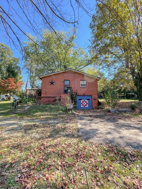 2503 Douglas St, Springfield, TN 37172 photo 4