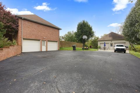 708 Crestview Dr, Springfield, TN 37172 photo 3