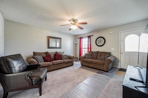121 Phillip Dr, Springfield, TN 37172 photo 4