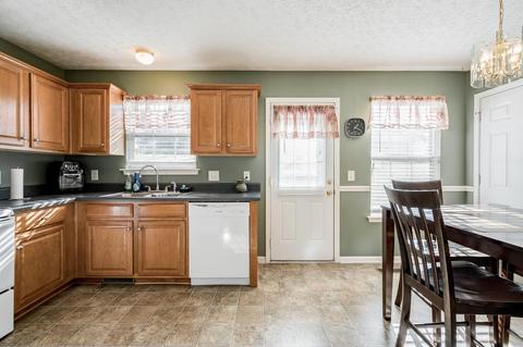 121 Phillip Dr, Springfield, TN 37172 photo 6