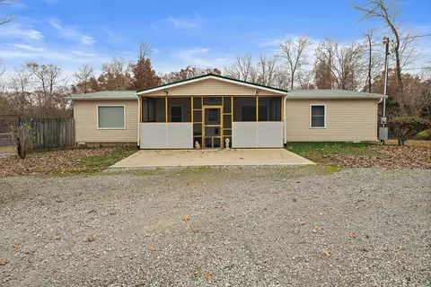 565 Rocky Dr, Dickson, TN 37055 photo 1
