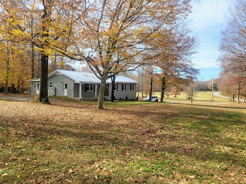 1903 Swan Mill Rd, Morrison, TN 37357 photo 3