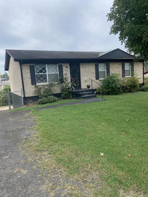 805 Goldcrest Dr, Springfield, TN 37172 photo 1