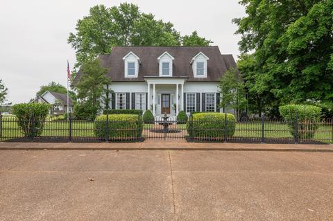 903 Beechcroft Rd, Spring Hill, TN 37174 photo 4