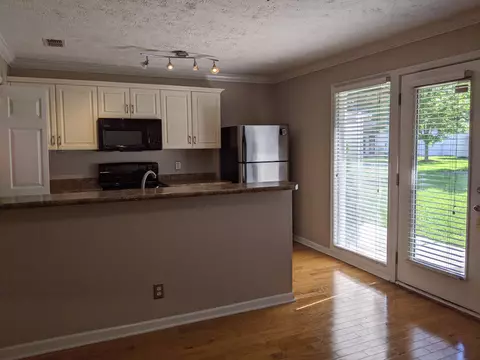 802 Main St E #20, Murfreesboro, TN 37130 photo 3