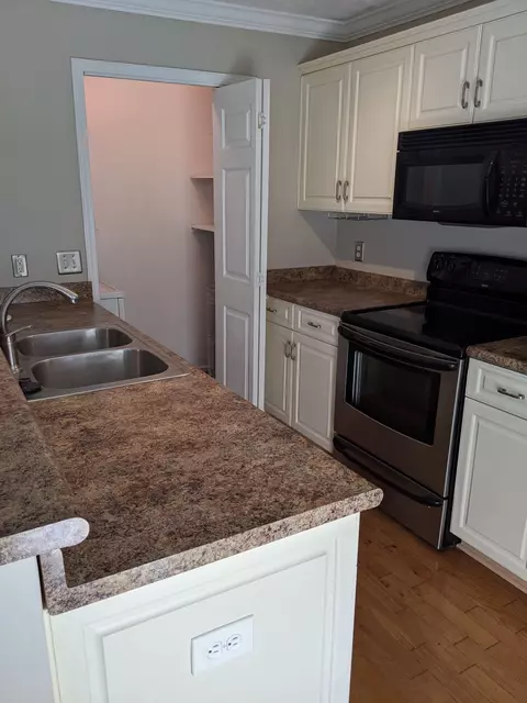 802 Main St E #20, Murfreesboro, TN 37130 photo 2