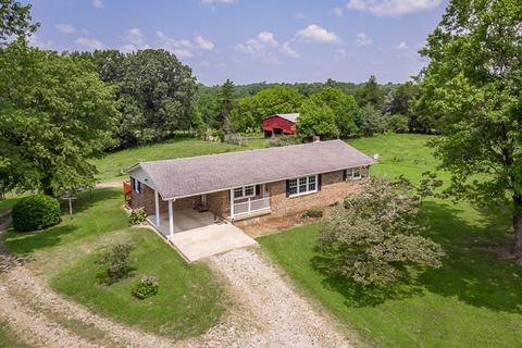 1406 Three Island Rd, Walling, TN 38587 photo 1