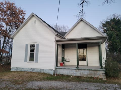 1702 Batts Blvd, Springfield, TN 37172 photo 1