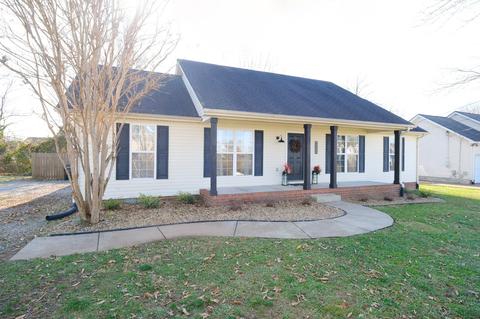 2524 Lismore Dr Murfreesboro Tn 37127 20 Photos Mls 2315295 Movoto