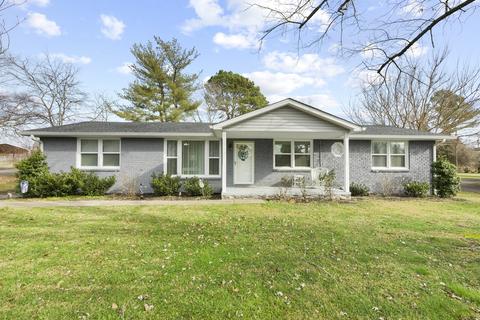 102 Lee Ln, Springfield, TN 37172 photo 1