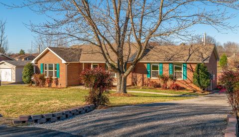 3409 Curtiswood Ln E, Springfield, TN 37172 photo 1