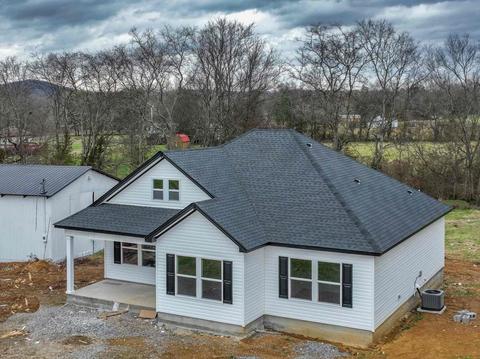 105 Chipman Rd, Bethpage, TN 37022 photo 1