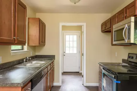 253 Blevins Dr, Ringgold, GA 30736 photo 3
