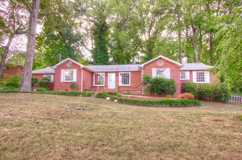 511 Las Lomas Dr, Chattanooga, TN 37421 photo 1