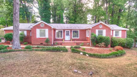511 Las Lomas Dr, Chattanooga, TN 37421 photo 2