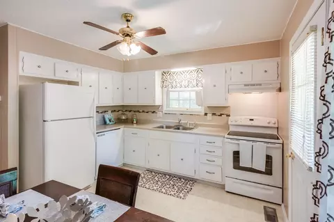 135 Joyce Ln, Jasper, TN 37347 photo 11