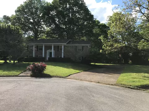 8195 Lynette Ct, Chattanooga, TN 37421 photo 2